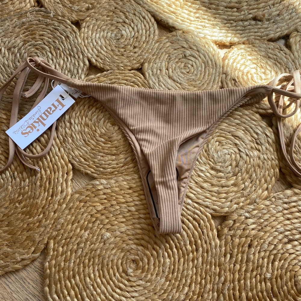 Frankies Bikinie Bottoms